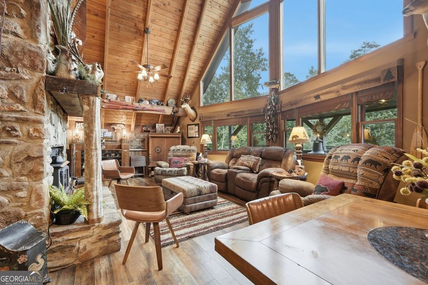 Welcome to your own private mountain retreat where you truly can - photo 22
