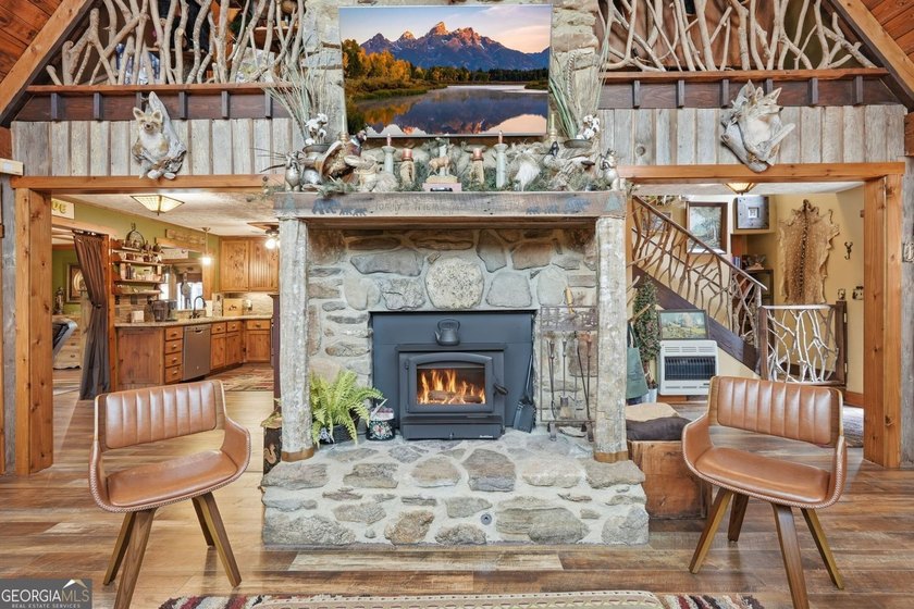 Welcome to your own private mountain retreat where you truly can - photo 24