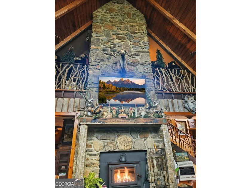 Welcome to your own private mountain retreat where you truly can - photo 25