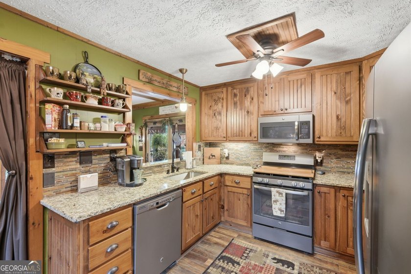 Welcome to your own private mountain retreat where you truly can - photo 27
