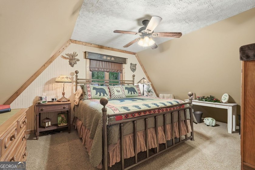 Welcome to your own private mountain retreat where you truly can - photo 32