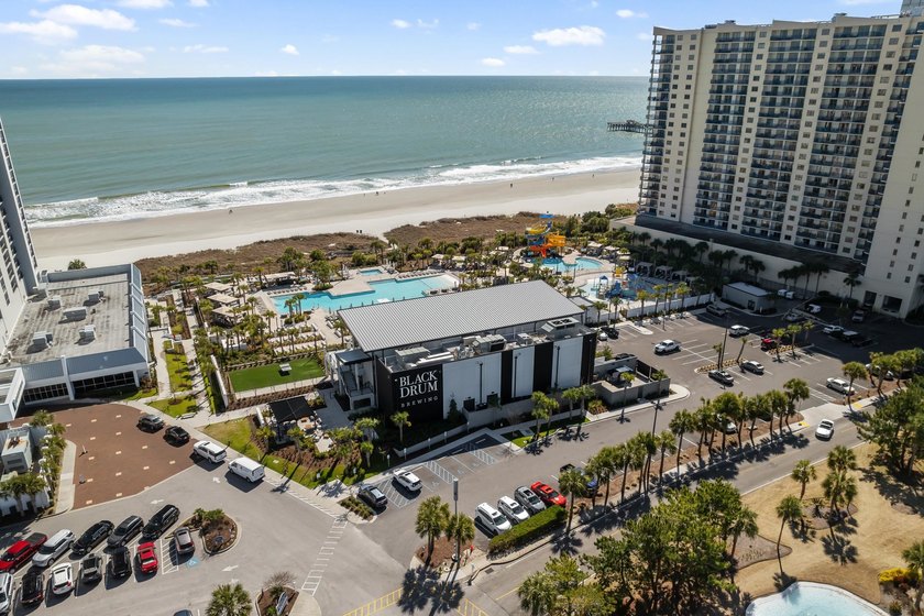 Welcome to this 2-bedroom, 2-bathroom condo in the prestigious - photo 33