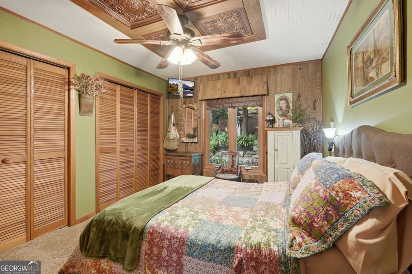 Welcome to your own private mountain retreat where you truly can - photo 36