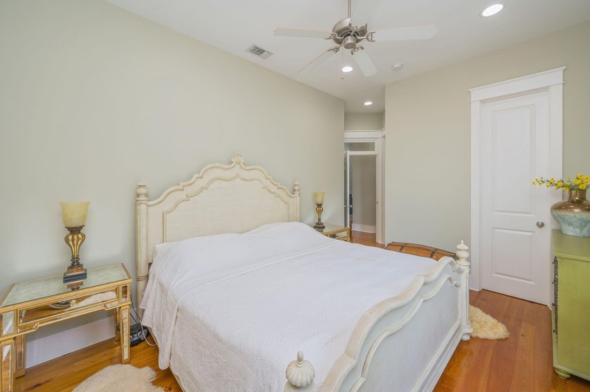 This pristine coastal retreat in Driftwood Estates is placed on - photo 43