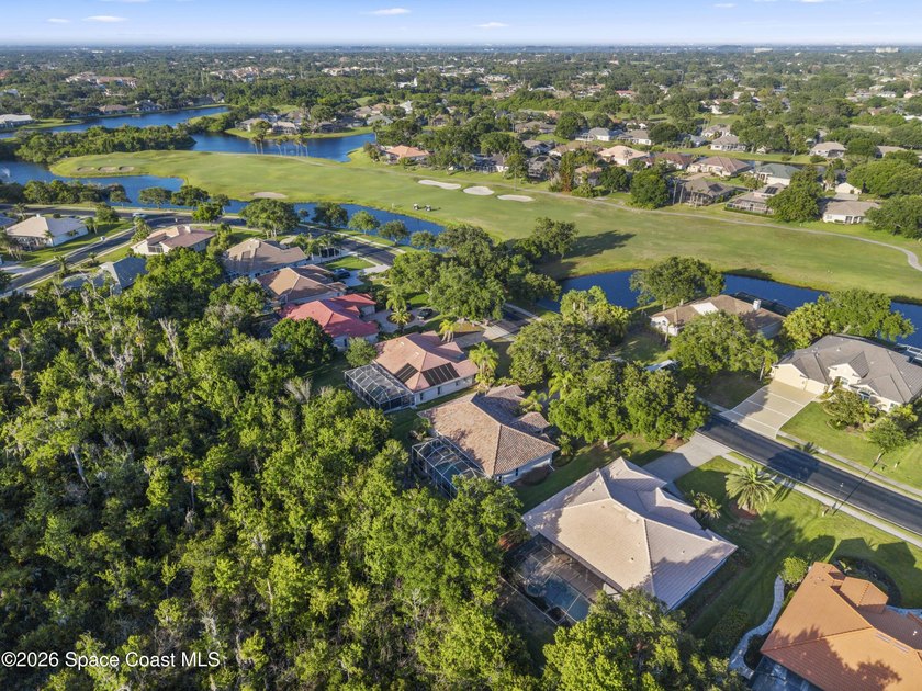 Resort-style living awaits in the gated community of Baytree! - photo 3