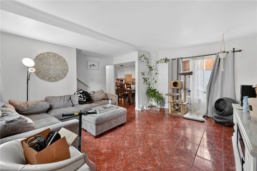 opportunity to acquire a large 4 Plex-unit All unit 3 Bedroom 2 - photo 5