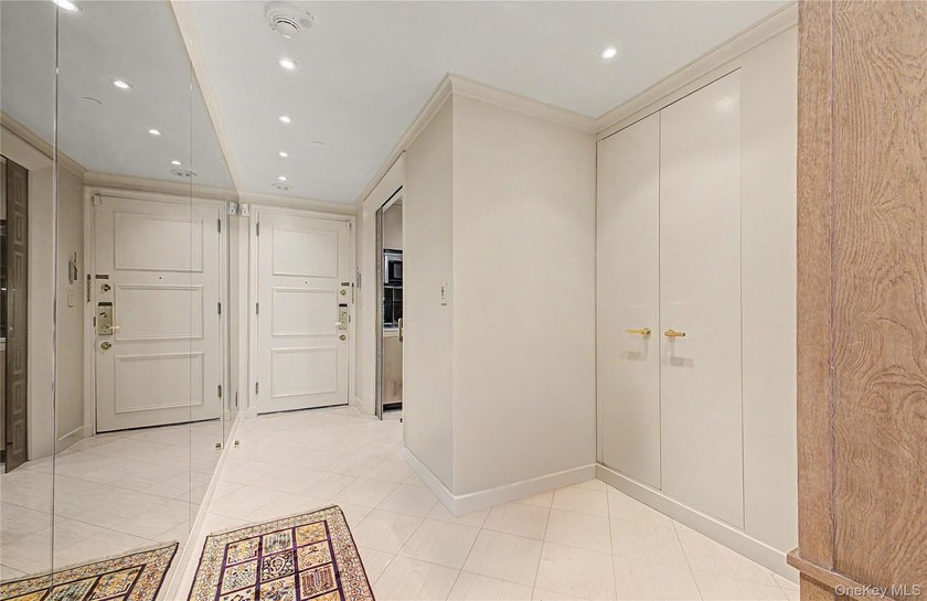 Residence 1607 at 160 Central Park South presents a rare - photo 15
