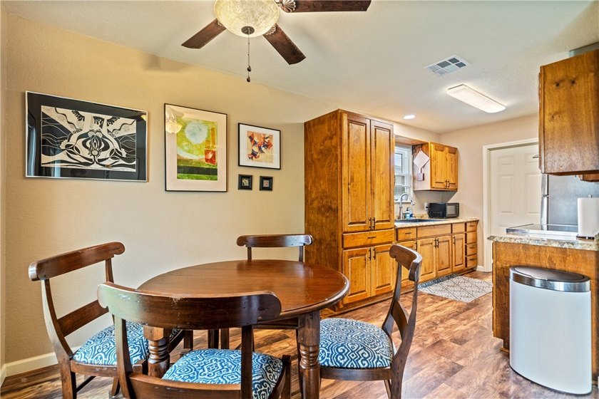 Single-story, updated, and move-in ready; 2309 Manitoba Dr - photo 7