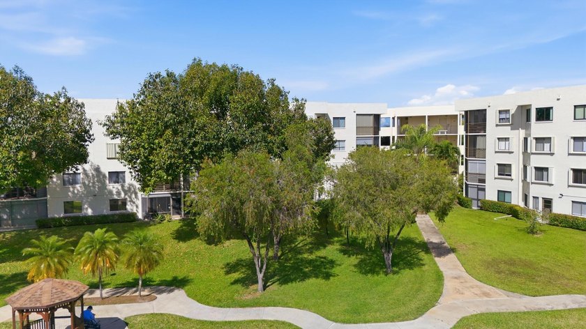 Step into a thoughtfully updated residence in the Grandview at - photo 28