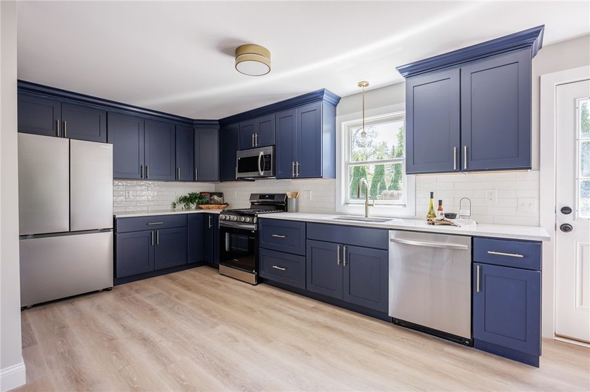 Welcome to 249 Dickinson Road! A completely renovated 5 - photo 5