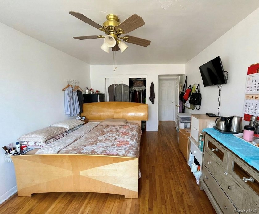 4107 Bowne St 3F - photo 6