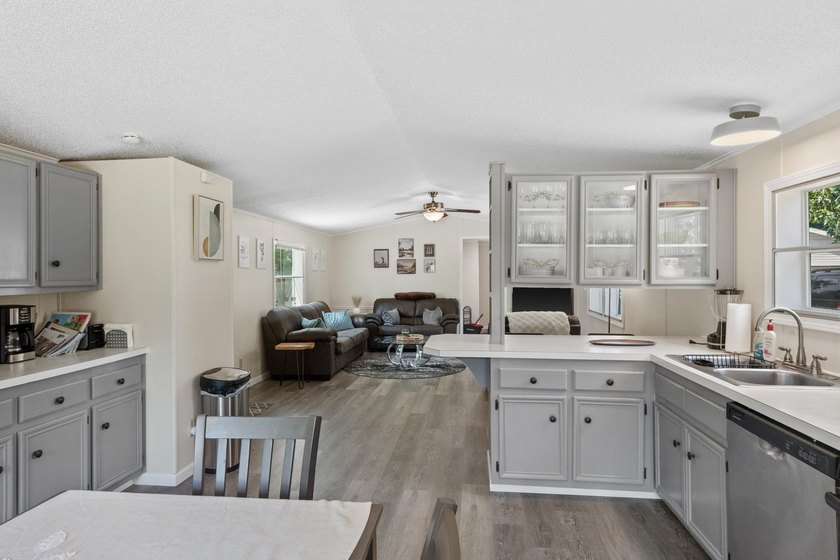 Lake Arrowhead Lake Access Manufactured Home. Fully furnished - photo 16