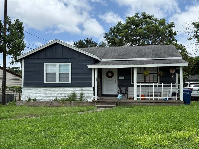 Listing photo