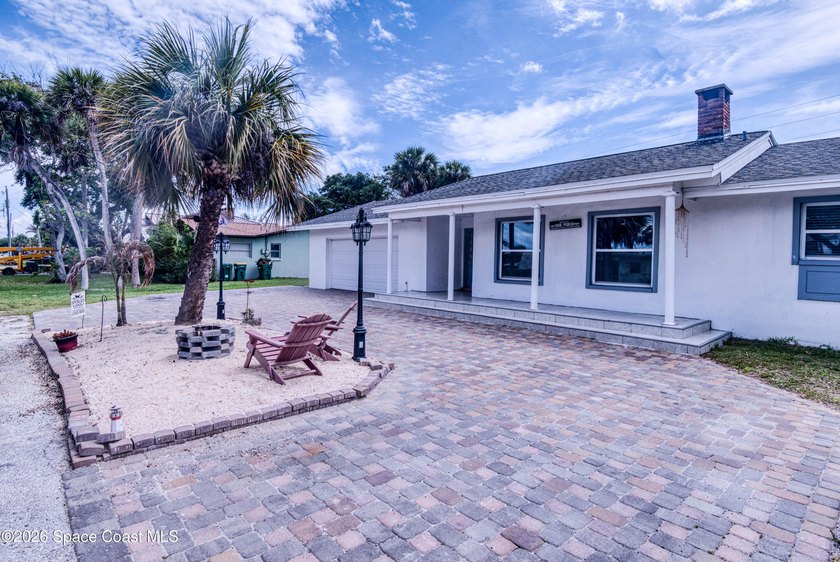Discover the Florida lifestyle you've been dreaming of! Located - photo 3