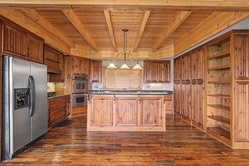 A rare opportunity to own one of Fontana Lake Estates' premier - photo 11