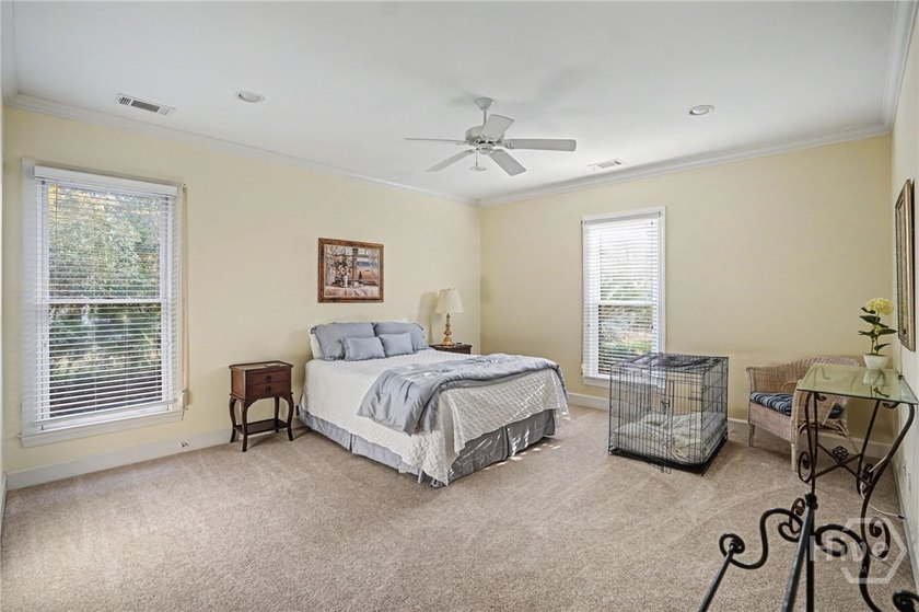 Wonderfully maintained 4-bedroom, 4.5 bath home on quiet - photo 26