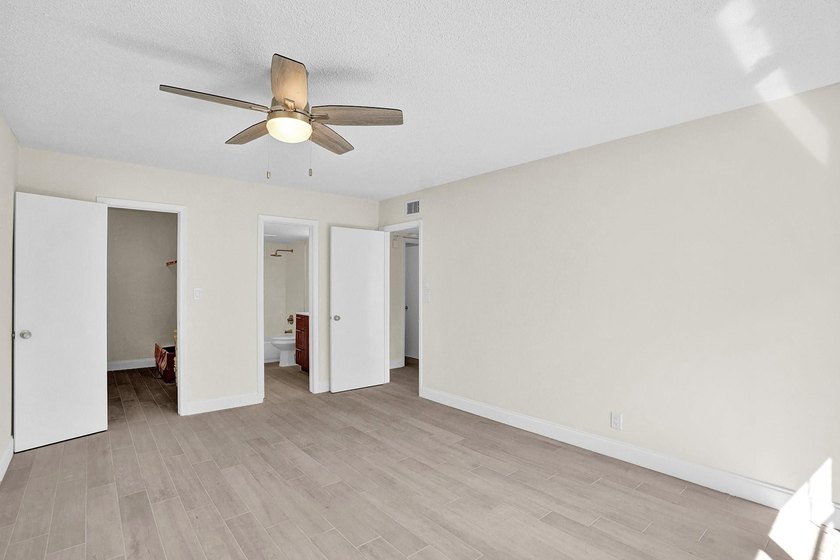 CALLING ALL INVESTORS !!! BRAND NEW renovated two bedrooms /two - photo 16