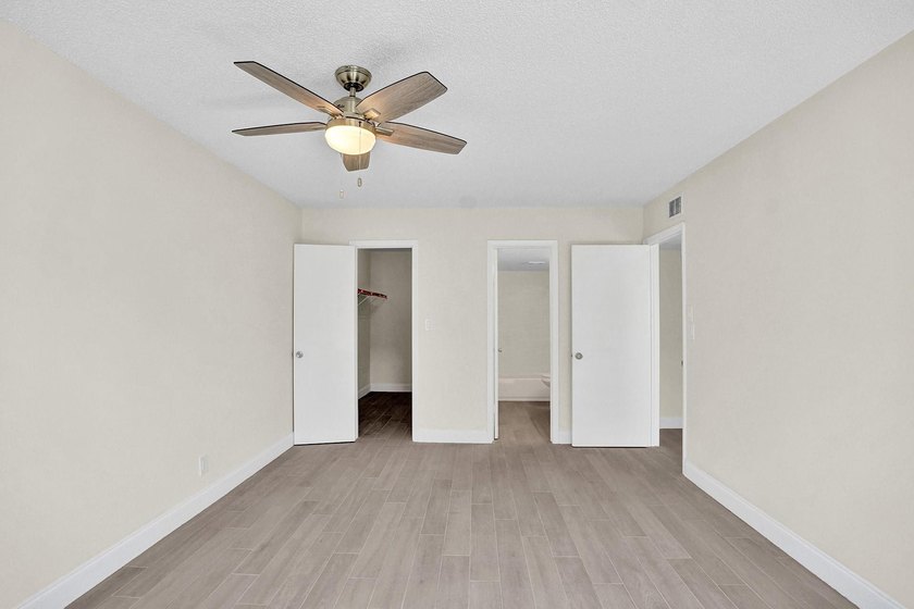 CALLING ALL INVESTORS !!! BRAND NEW renovated two bedrooms /two - photo 17