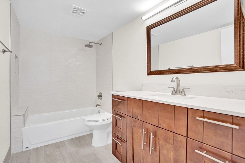 CALLING ALL INVESTORS !!! BRAND NEW renovated two bedrooms /two - photo 19