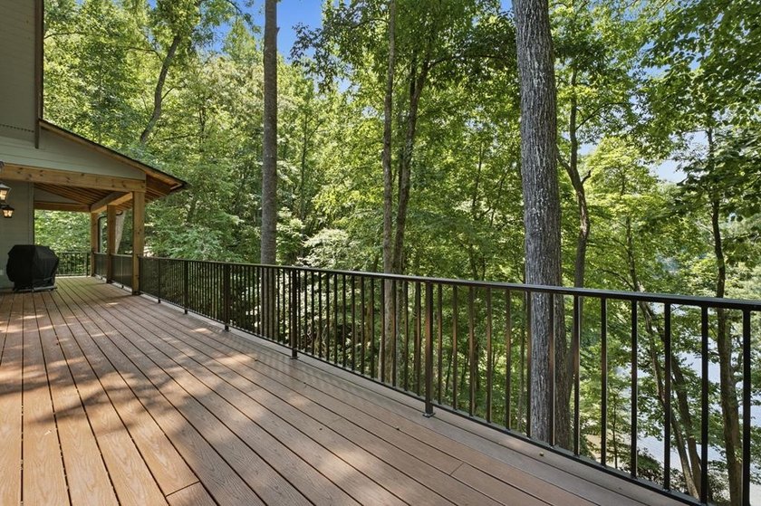 A classic mountain sanctuary nestled within the exclusive Bear - photo 21