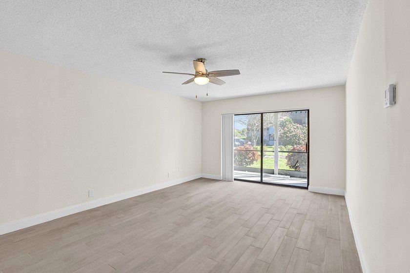 CALLING ALL INVESTORS !!! BRAND NEW renovated two bedrooms /two - photo 27