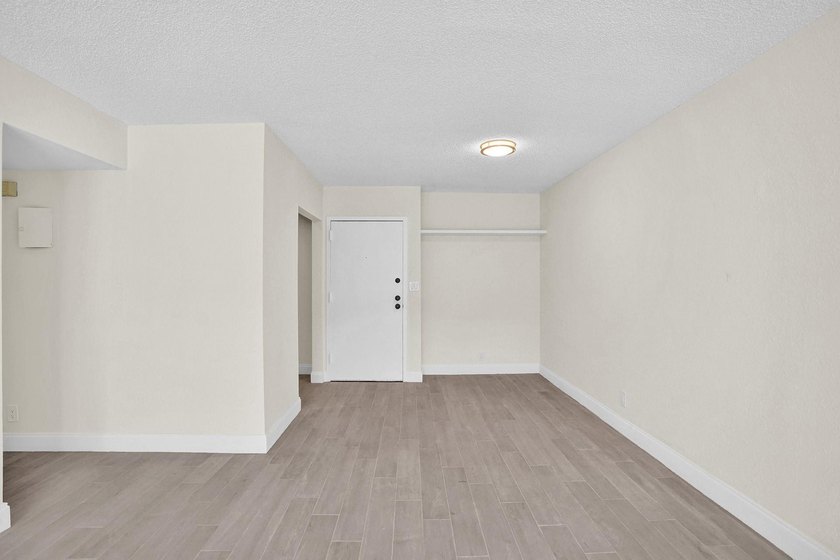 CALLING ALL INVESTORS !!! BRAND NEW renovated two bedrooms /two - photo 29