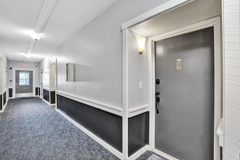 CALLING ALL INVESTORS !!! BRAND NEW renovated two bedrooms /two - photo 30