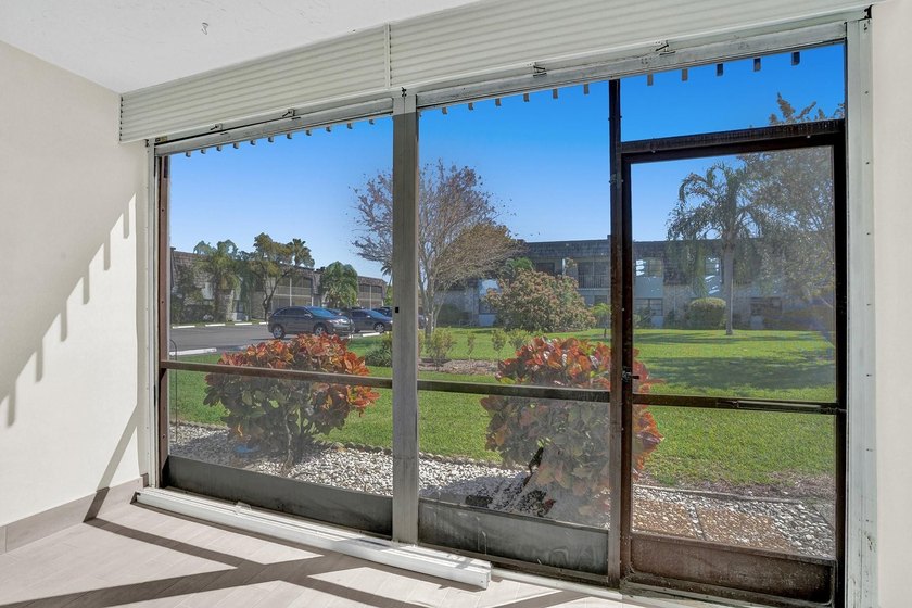 CALLING ALL INVESTORS !!! BRAND NEW renovated two bedrooms /two - photo 31