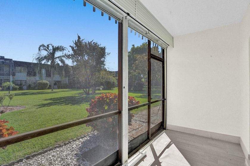 CALLING ALL INVESTORS !!! BRAND NEW renovated two bedrooms /two - photo 33