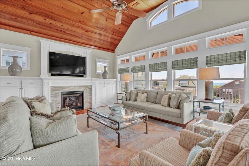 Welcome to True North, an exceptional custom coastal residence - photo 7