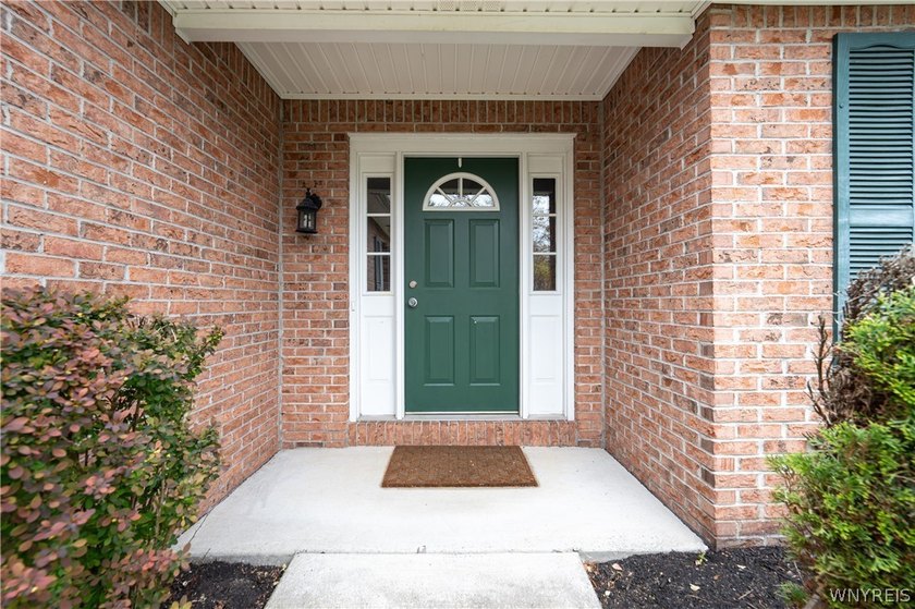 Welcome to this well-maintained 2-bedroom, 2.5-bath condo in the - photo 3