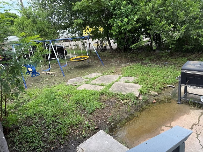 Great opportunity in Corpus Christi! This home located at 329 - photo 8