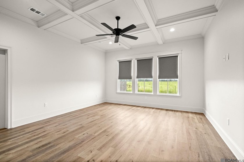 Experience exceptional design and craftsmanship in this modern - photo 11