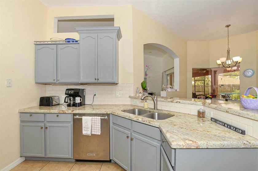Beautiful 3BR/2BA/2CG pool home near Tradition with major - photo 31