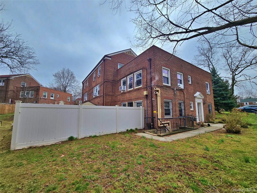 This rare, ground-floor co-op offers the ultimate luxury of - photo 7