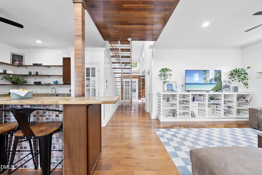Enjoy low-maintenance living just steps from Historic Oakwood - photo 11
