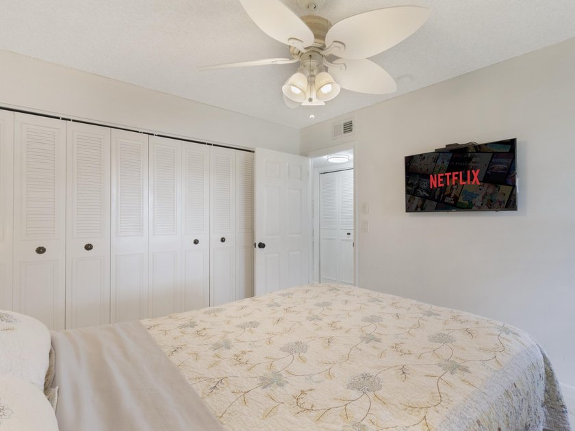 Enjoy easy Florida living in this beautifully maintained and - photo 19