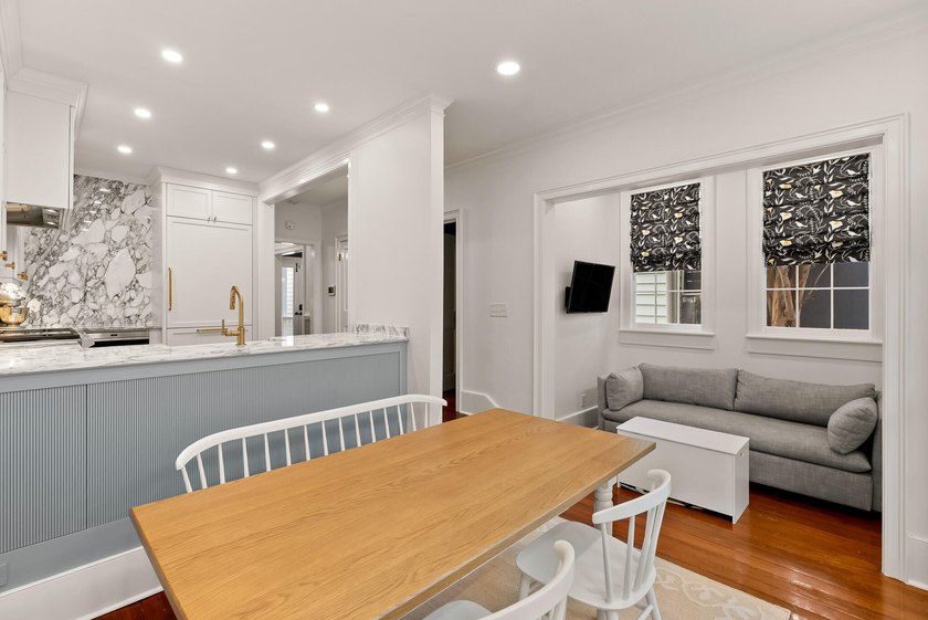 This 1890s Charleston single, steeped in history and character - photo 22