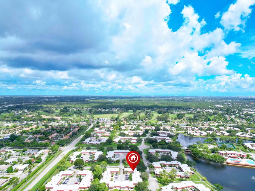 Enjoy easy Florida living in this beautifully maintained and - photo 27