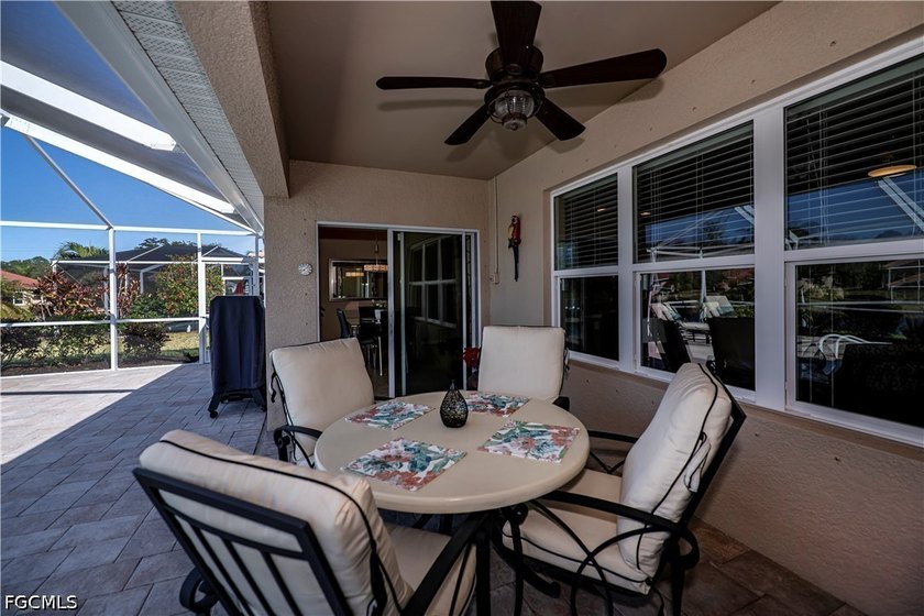 Fantastic POOl home. Spectacular lake views and stunning sunsets - photo 30