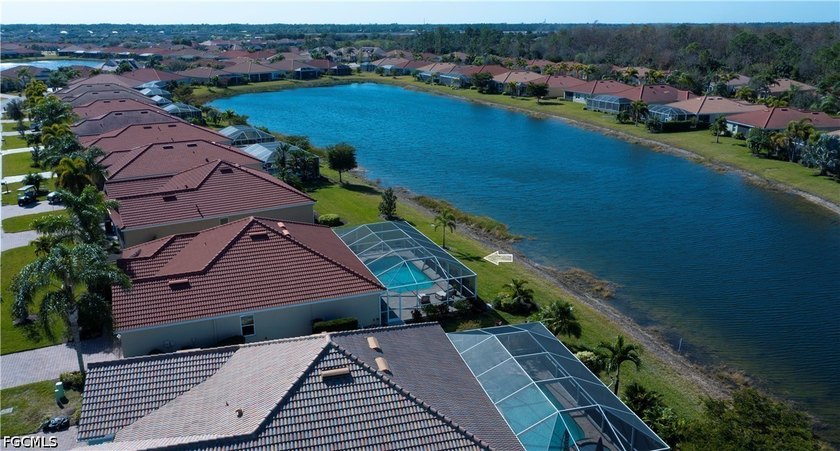 Fantastic POOl home. Spectacular lake views and stunning sunsets - photo 35