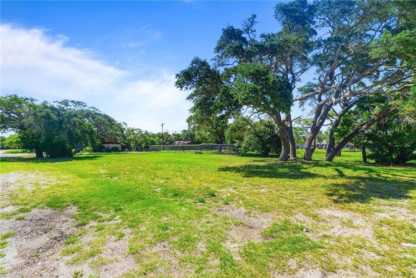 Prime Commercial Lot Behind Rockport Printing! Fantastic - photo 2