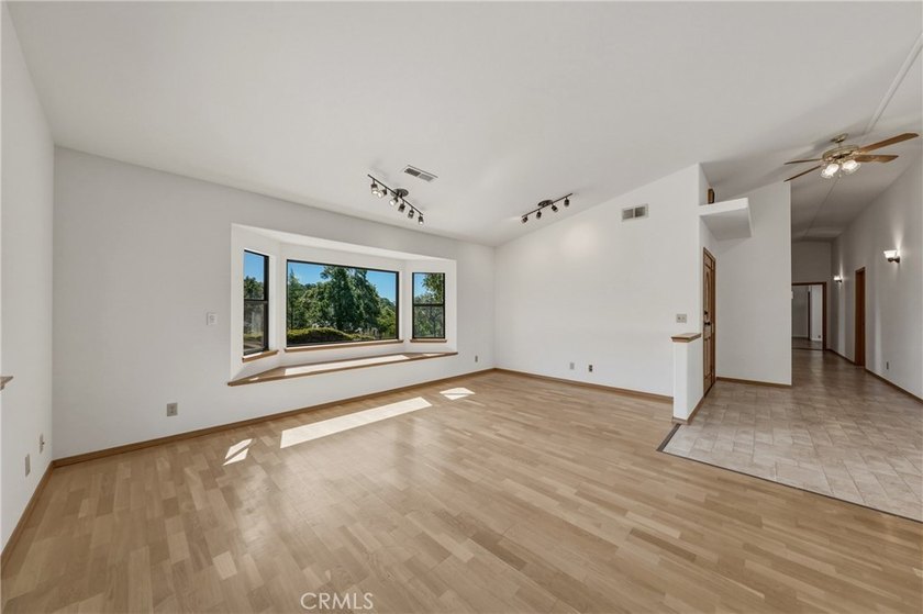 Move in ready North Lakeport home on over an acre in one of the - photo 12