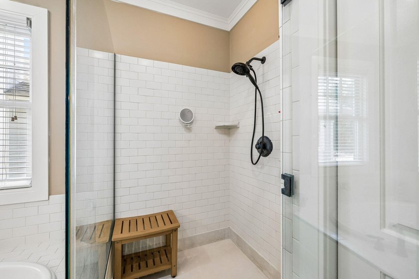 Welcome to an exceptional opportunity to own a beautifully - photo 15