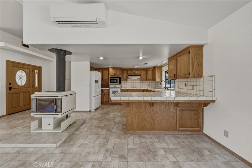 Move in ready North Lakeport home on over an acre in one of the - photo 19
