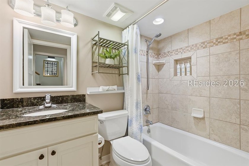 Well-appointed 3-bedroom, 3-bath Fazio Villa located within - photo 20
