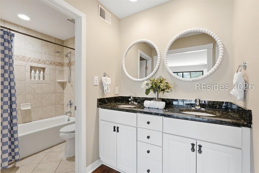 Well-appointed 3-bedroom, 3-bath Fazio Villa located within - photo 23