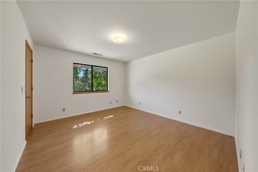 Move in ready North Lakeport home on over an acre in one of the - photo 29