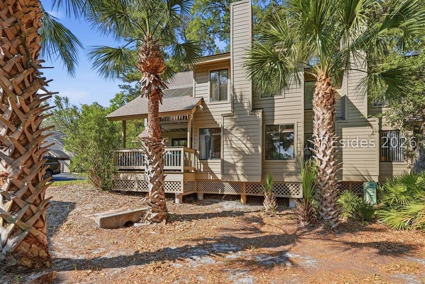 Well-appointed 3-bedroom, 3-bath Fazio Villa located within - photo 32