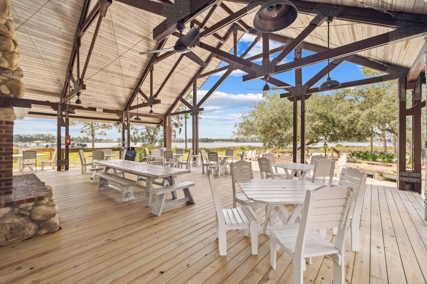 Welcome to an exceptional opportunity to own a beautifully - photo 34